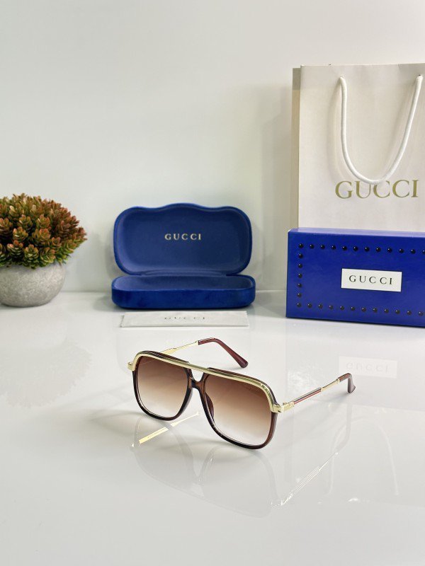 Gucci_6877_Gold_Brown