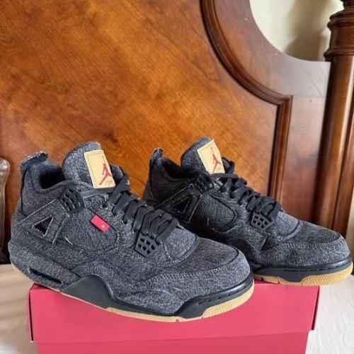 Levi s x Air Jordan 4 Retro Black Denim - Image 4