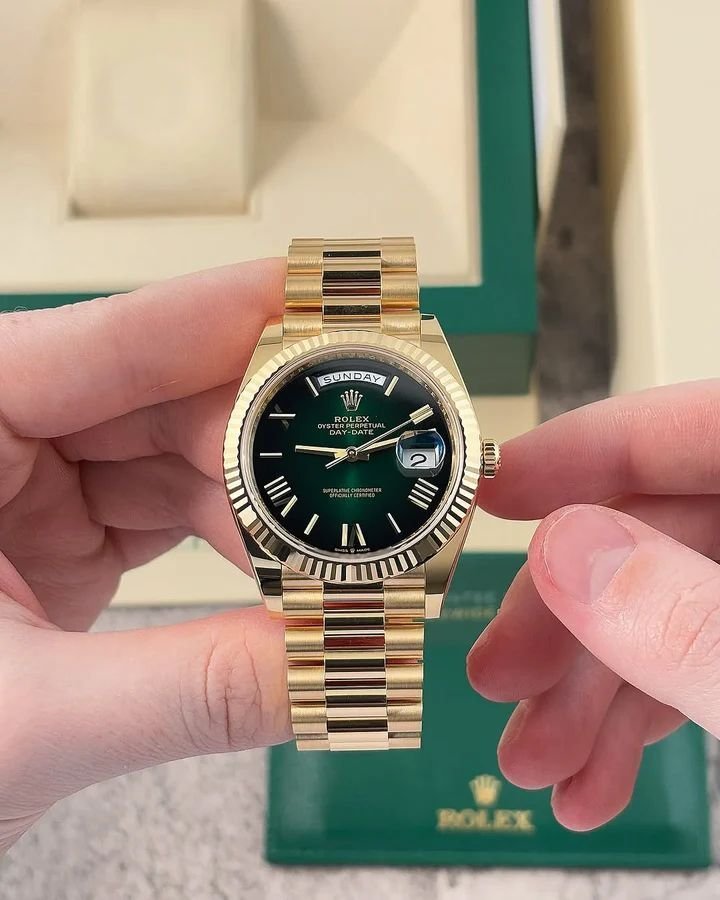 ROLEX DAY DATE GOLD DARK GREEN DAIL - Image 3