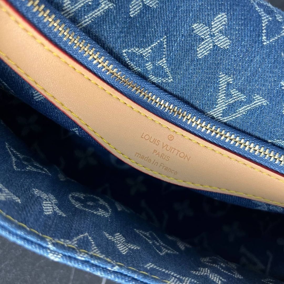 Louis Vuitton Lv Diane Monogram Empreinte - Image 3