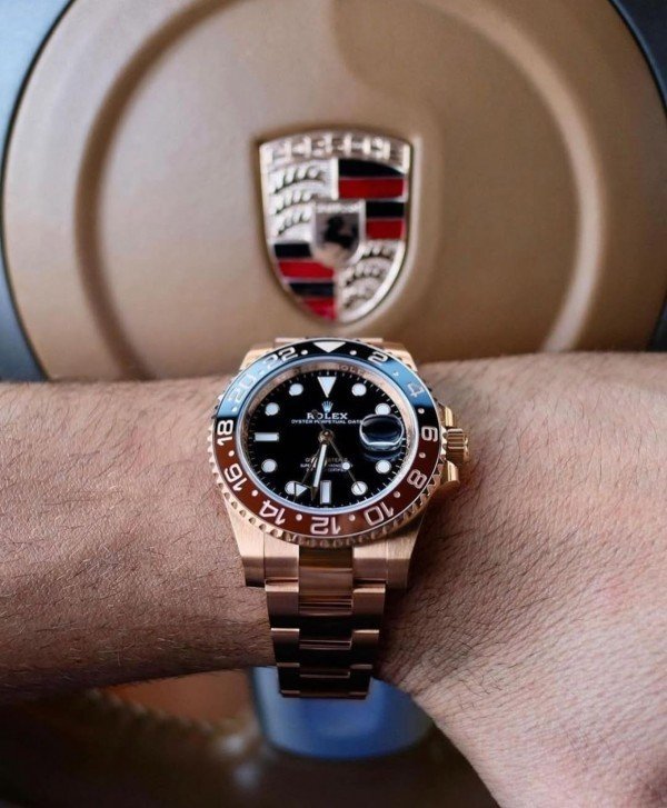 ROLEX GMT MASTER ROSE GOLD - Image 4