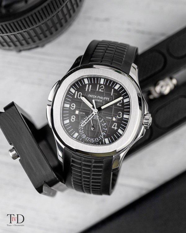 Patek Philippe aquanaut 5164R automatic