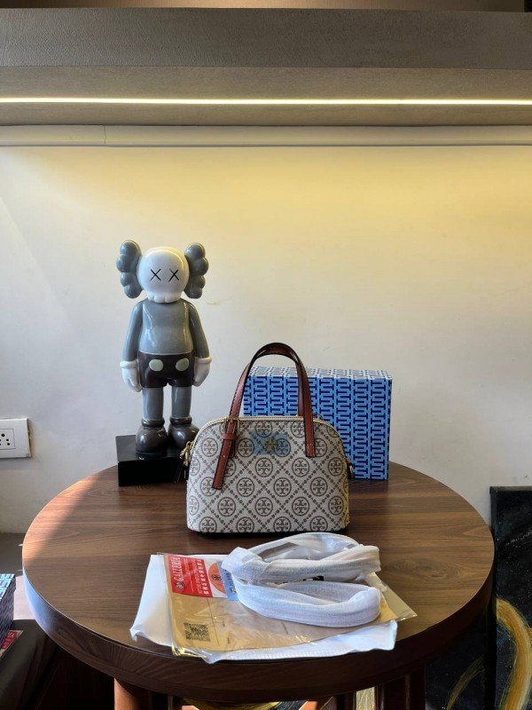 TORY BURCH MINI DOME STACHEL BAG WITH OG ACCESSORIES