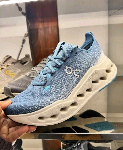 On Running Cloudsurfer Max Dust 334