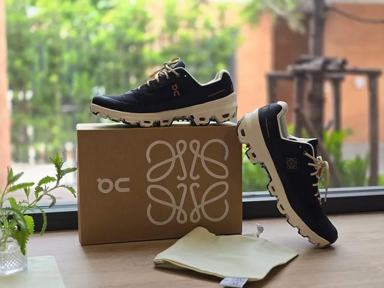 _*Loewe x On Cloudventure Black (With OG Box