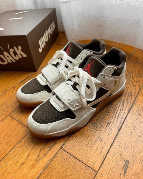 Nikee Air Jordan Travis Scott x Jordan Jumpman jack SAIL - Image 4