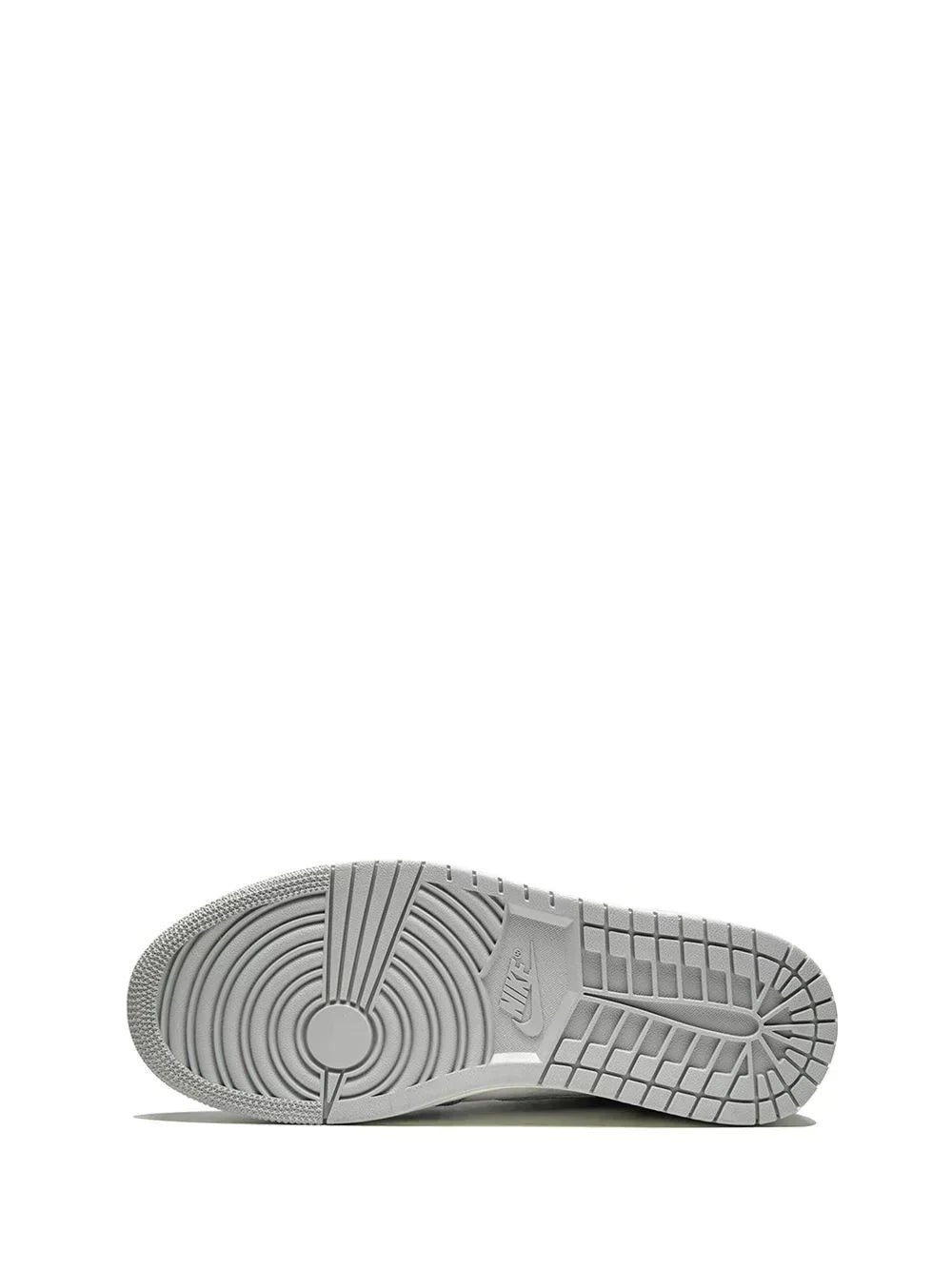 Air Jordan Retro 1 turbo green - Image 4