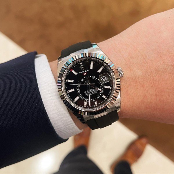 ROLEX SKY DWELLER BELT SILVER BLACK