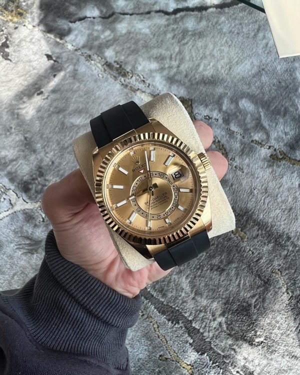 ROLEX SKY DWELLER BELT GOLD