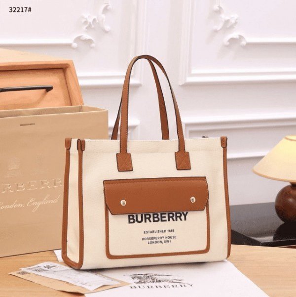 Burberry Horseferry London Tote Bag With Dust Bag (White Brown-986)