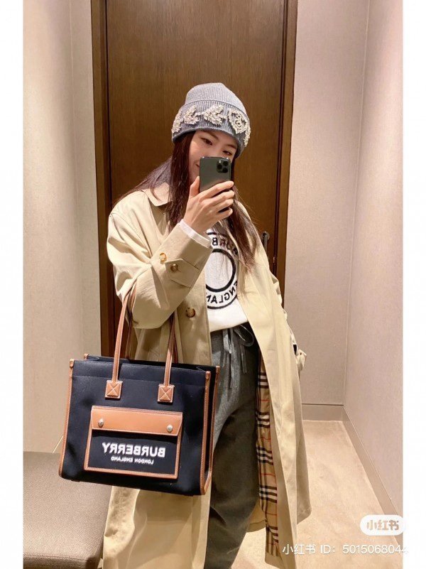 Burberry Horseferry London Tote Bag With Dust Bag (Black Brown-985)