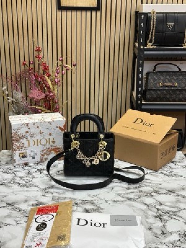 CHRISTIAN DIOR LADY MAT FINISH WITH OG BOX AND DUST BAG PREMIUM QUALITY (BLACK)