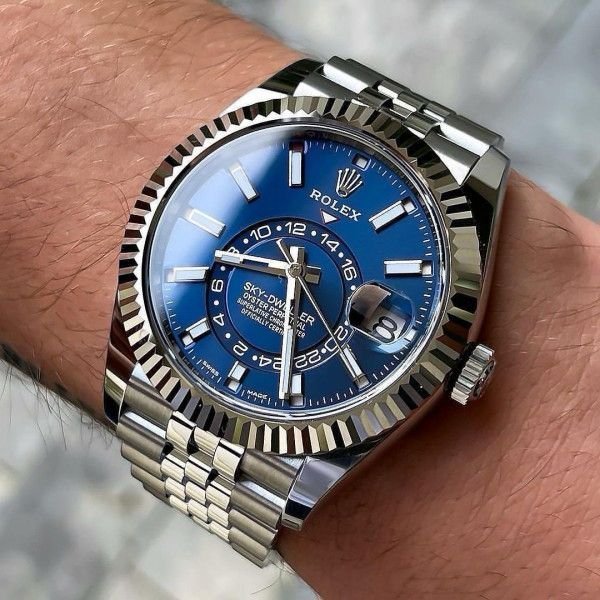 ROLEX SKY DEWLLER AUTOMATIC PRIMIUM WATCH